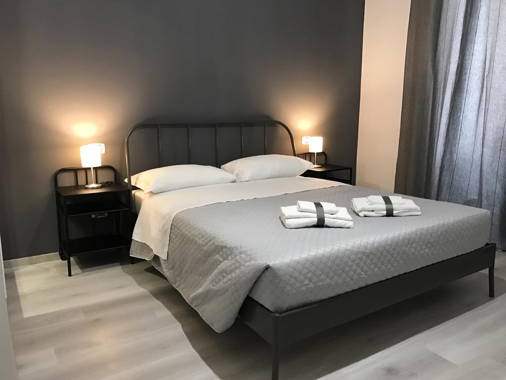 Sensation House Bed and Breakfast Rom Exteriör bild